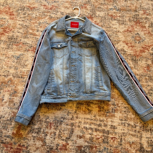 Guess Jean Jacket With Guess Stripe down arms. Mens Size Large - Picture 3 of 6